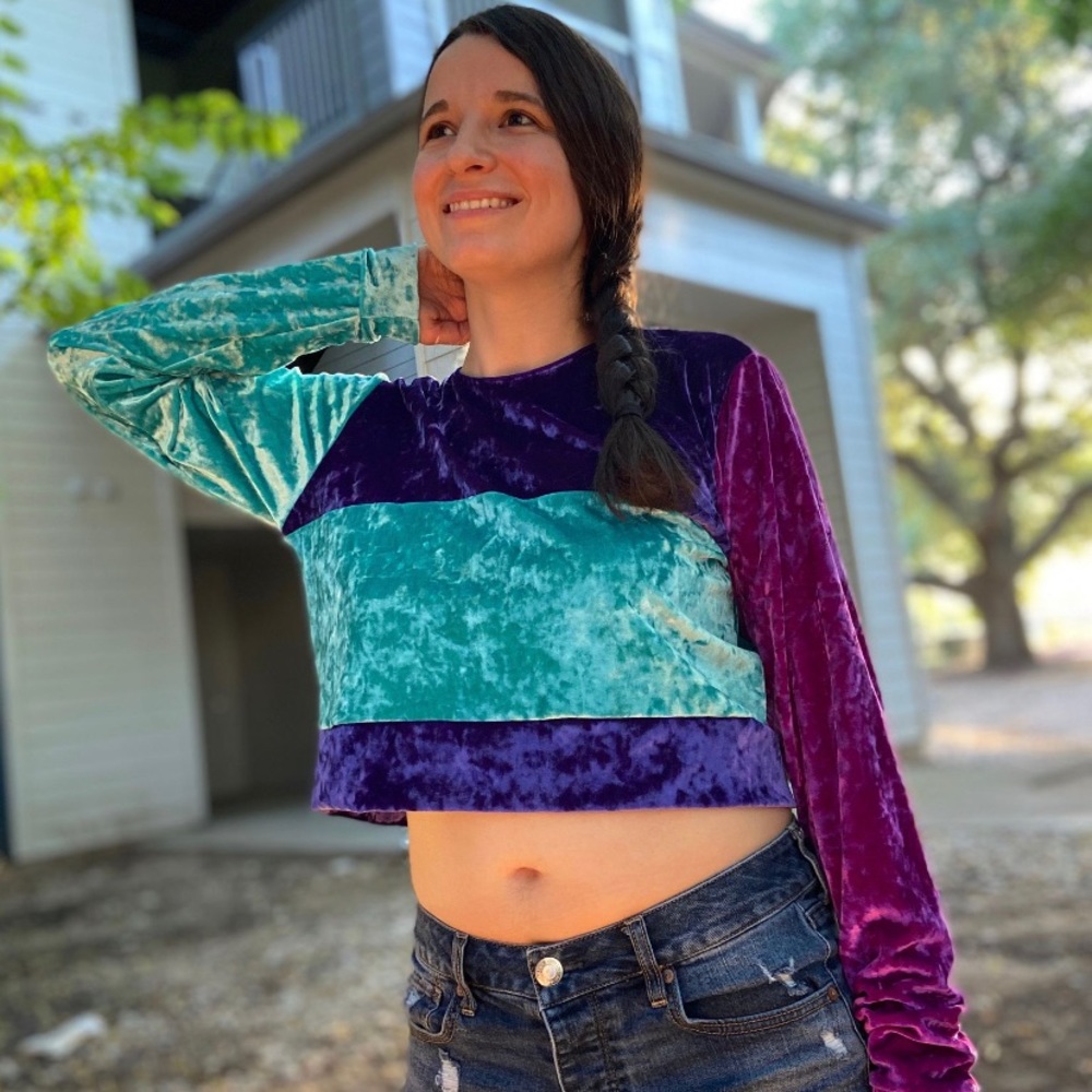 Long Sleeve Velvet Crop Top